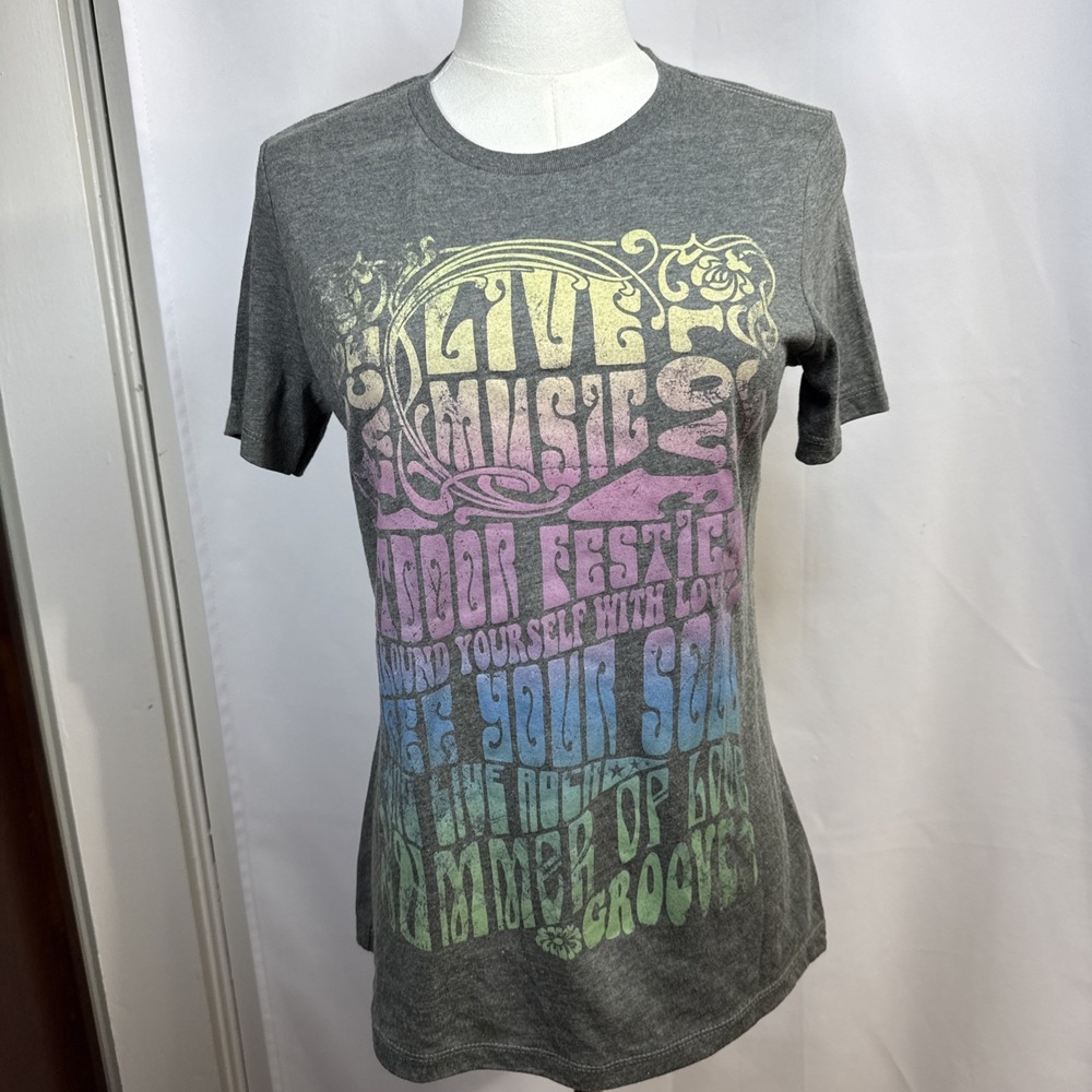 NWT Rock and Roll Hall Of Fame & Museum Shirt Short Sleeve Women's Size SM